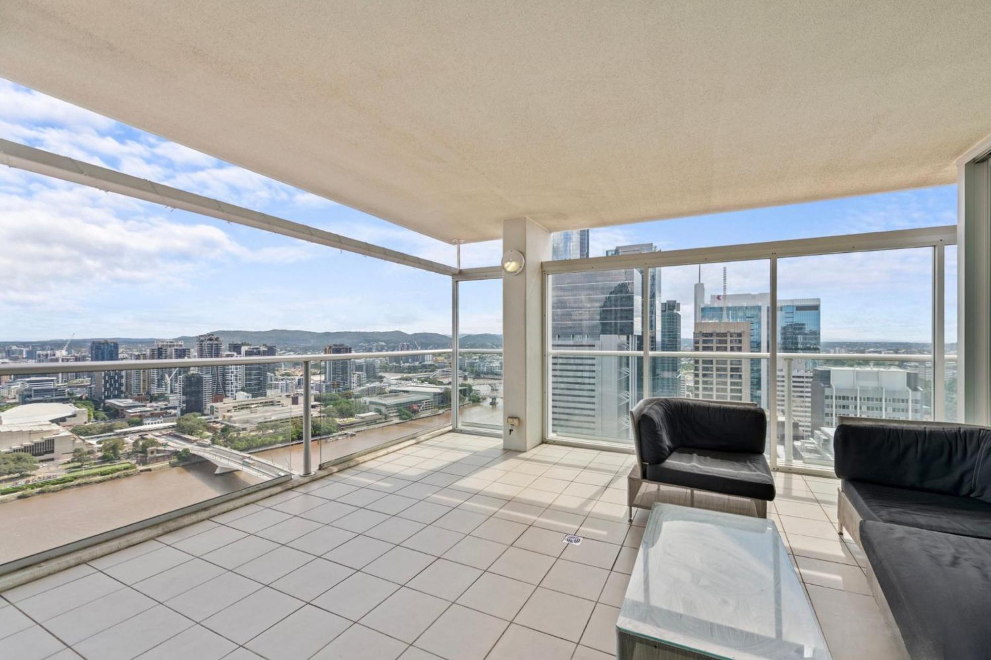 Casino Towers Apartment