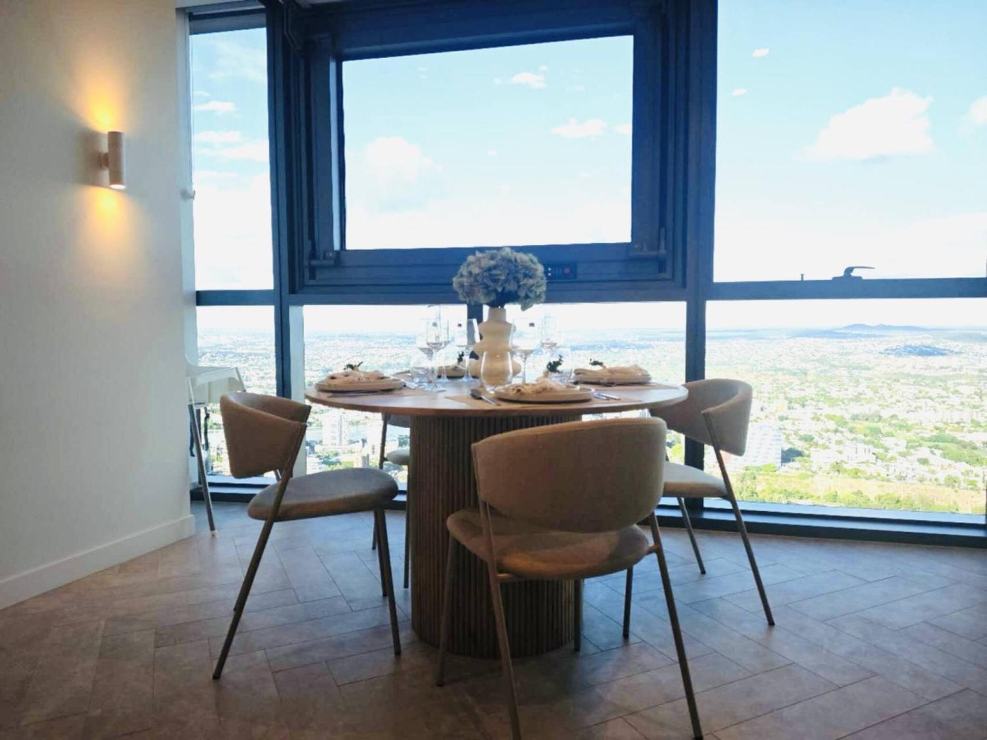 Apartment Queen's Wharf Lv 62 1bedroom - And Skyline View Brisbane