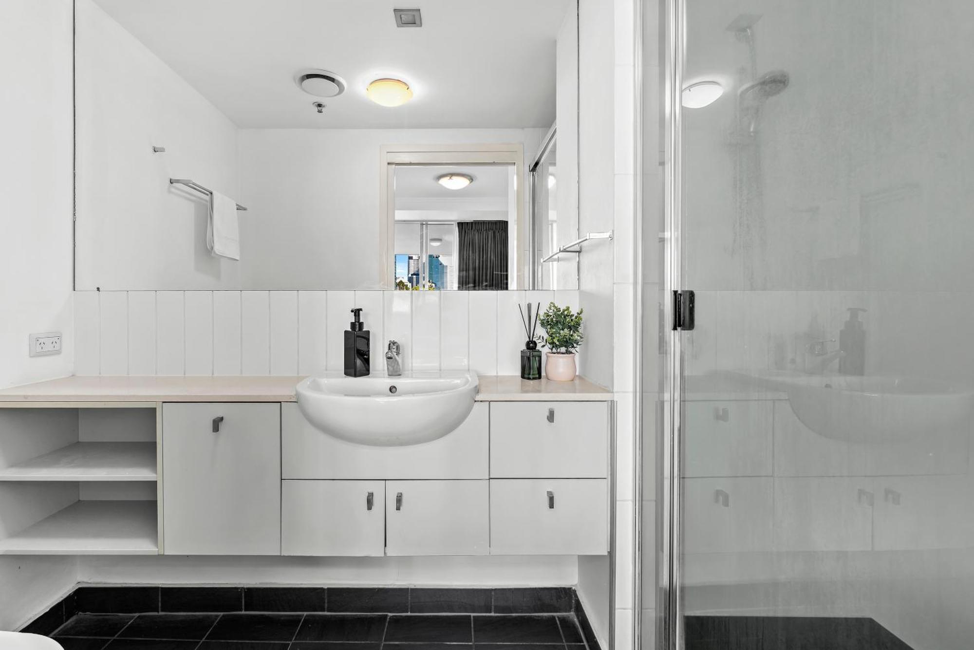 Apartment Stylish 3br - Huge Park On Doorstep - 5 Min To Cbd Brisbane