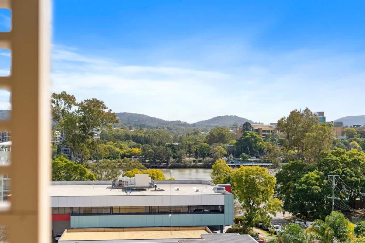 Helia - Beautiful West End With Parking Apartment *