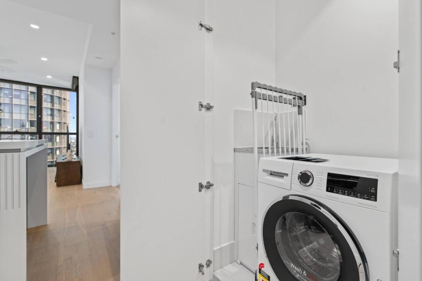 Stylish 1 Bedroom Near Casino Street And South Bank Apartment