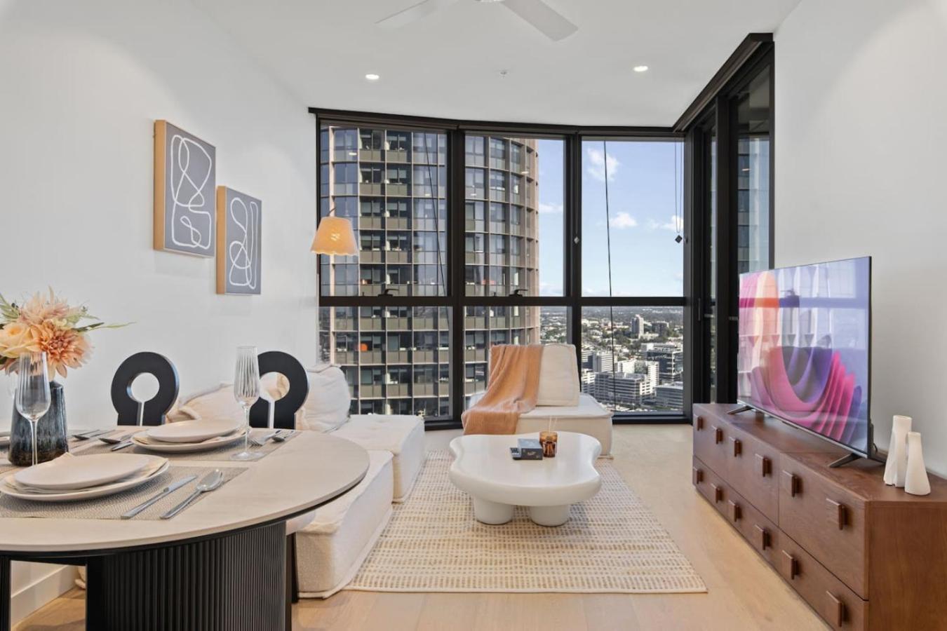 Stylish 1 Bedroom Near Casino Street And South Bank *