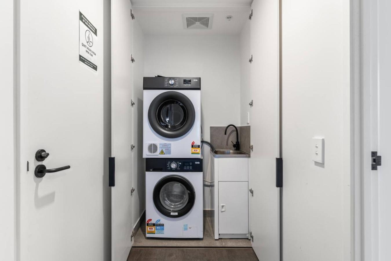 Modern 2br Aprtmnt Fortitude Valley Prime Location *