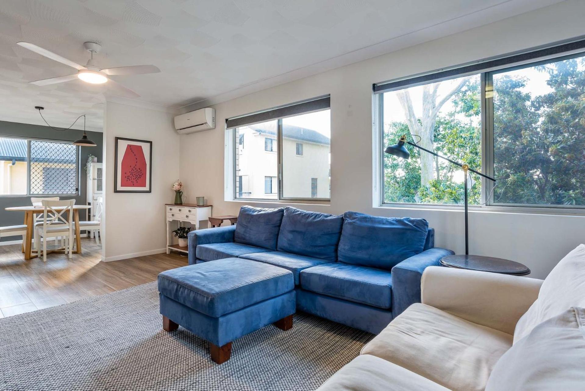 Fringe Retreat Parkland Views Walk To Everything! *