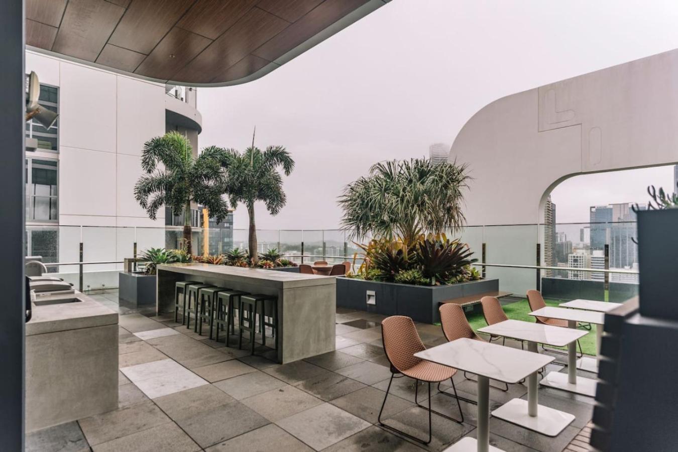 Luxury Inner Arthouse 2br Apartment *