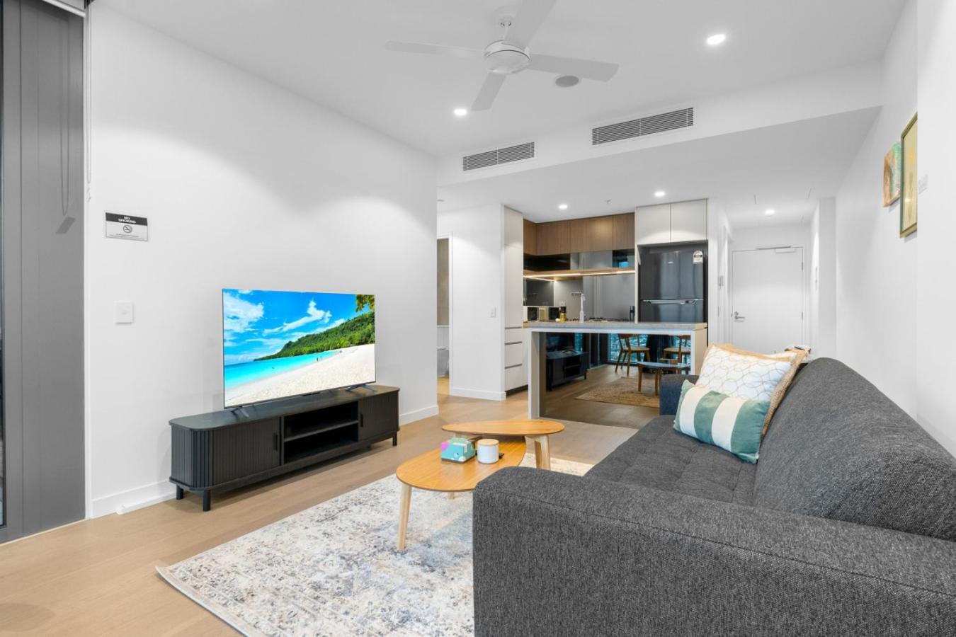 The Hikari - Brand New Riverview 1br With Sofa Bed At Queens Wharf With Pool And Gym Apartment