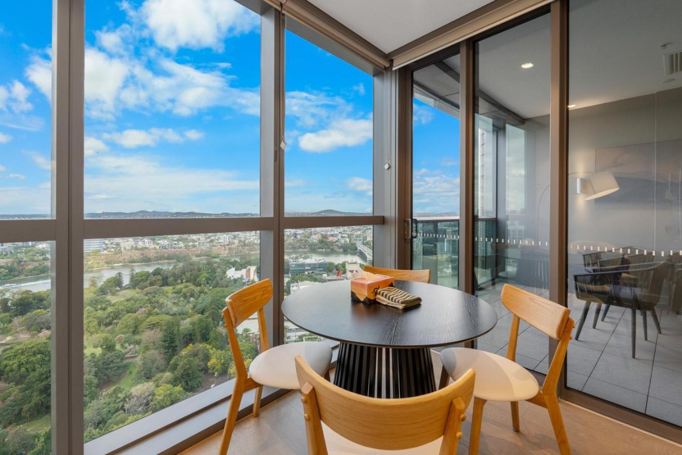 The Hikari - Brand New Riverview 1br With Sofa Bed At Queens Wharf With Pool And Gym