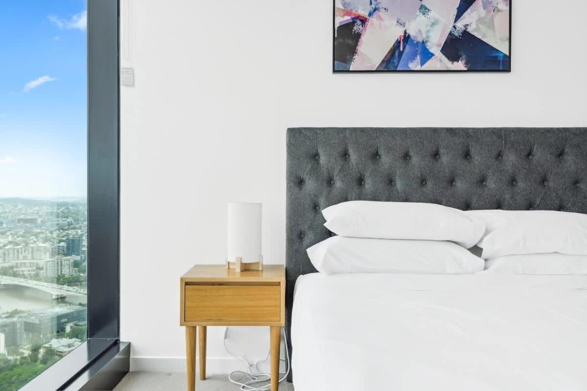 Huge 3bed 3bath Skyhigh View Brisbane