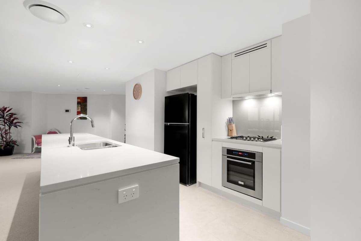 Huge 3bed 3bath Skyhigh View * Brisbane