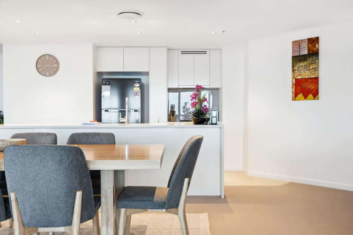 Huge 3bed 3bath Skyhigh View Apartment