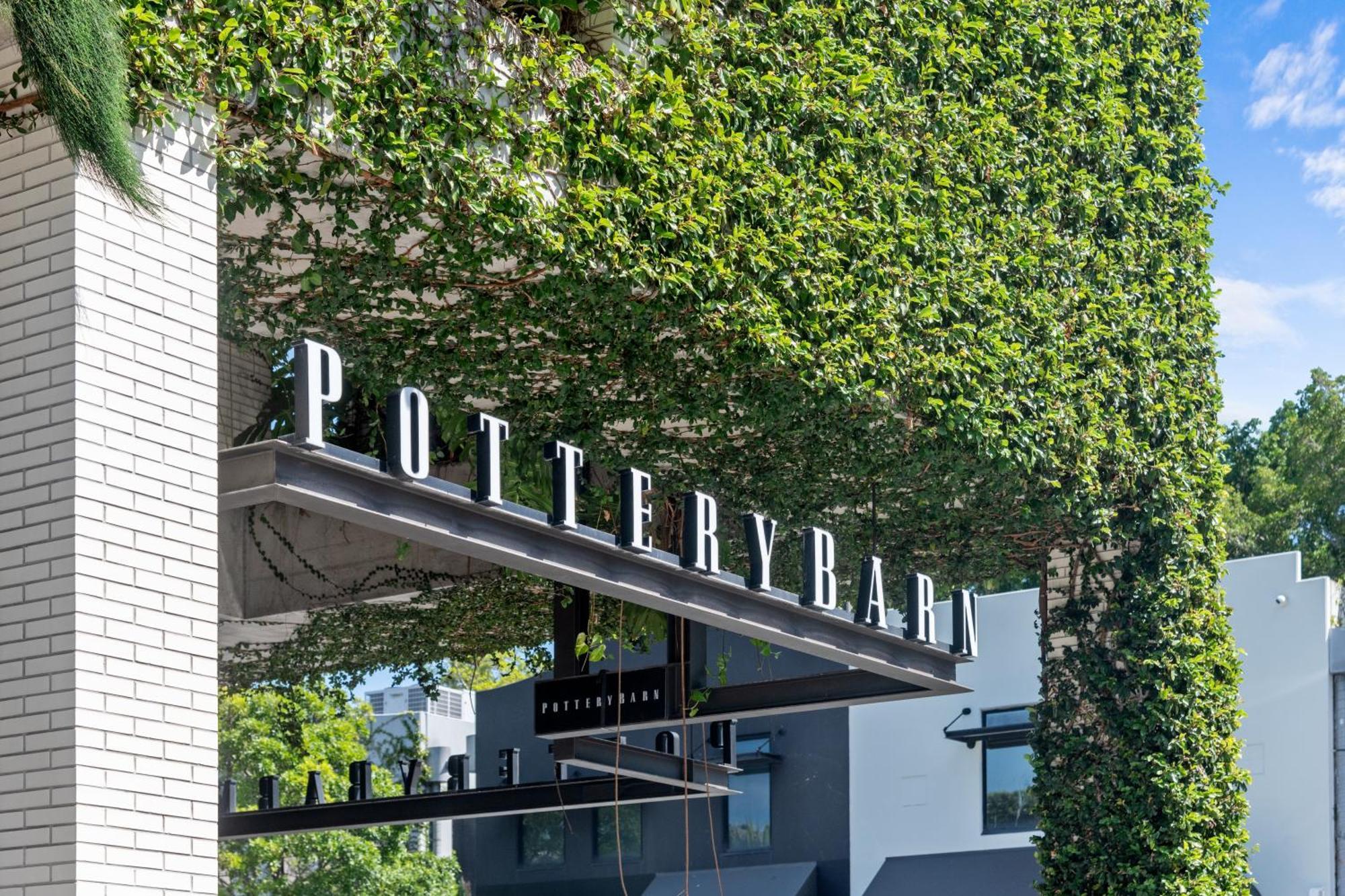 Apartment East Village Street