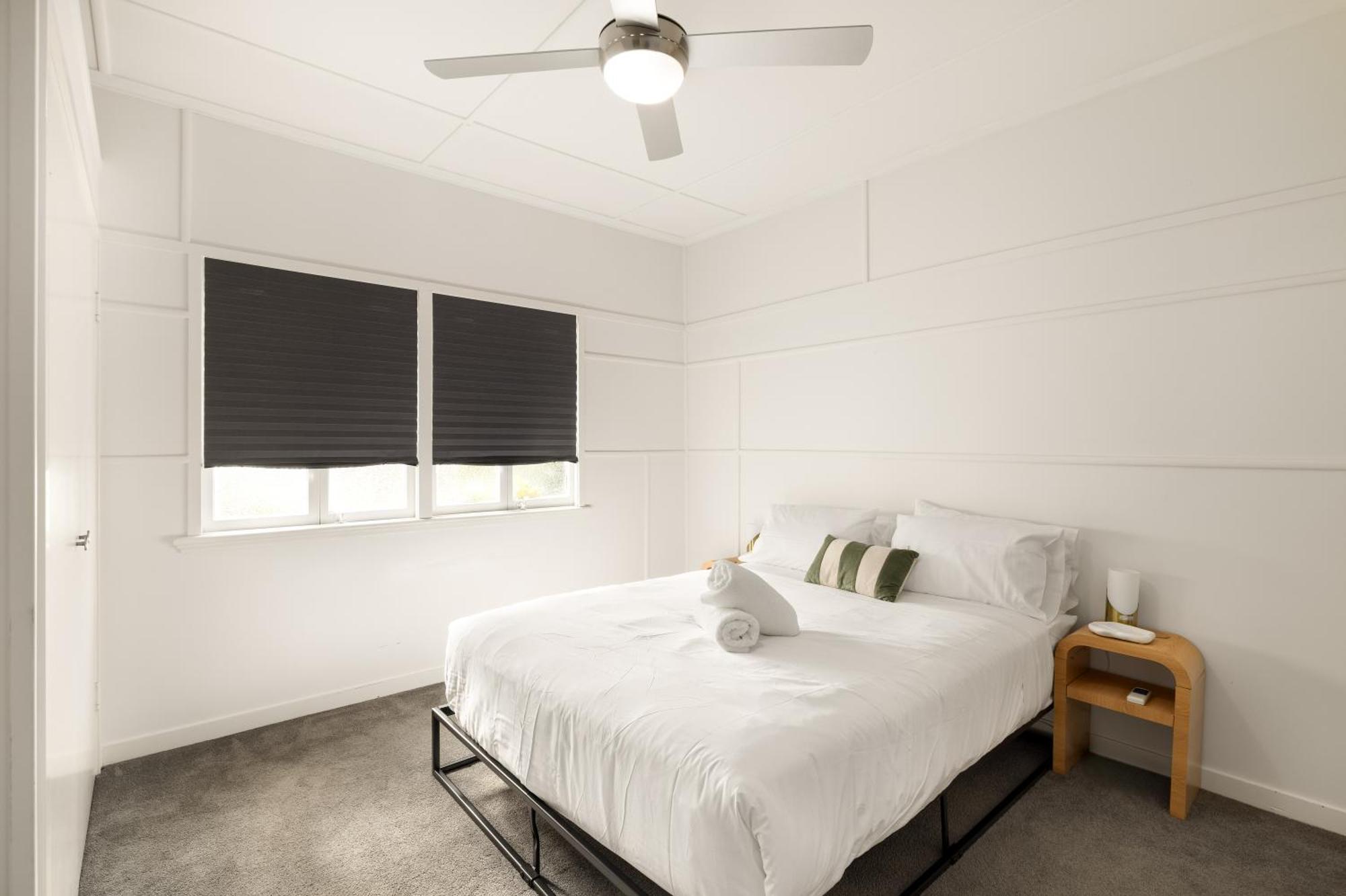 Smart Self Check-in - Carina Apartment