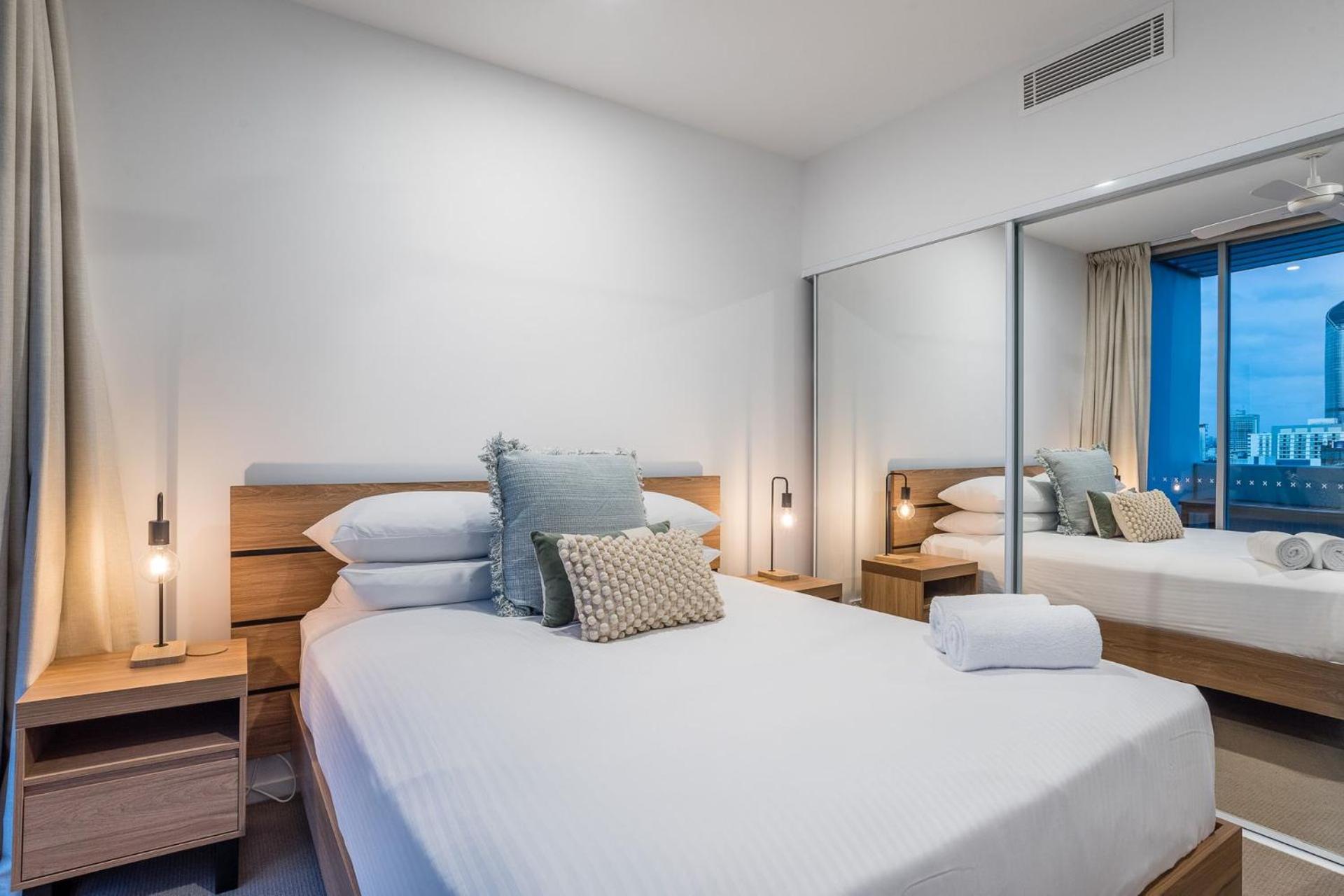 Russell St Retreat Stunning & Park Views Apartment *