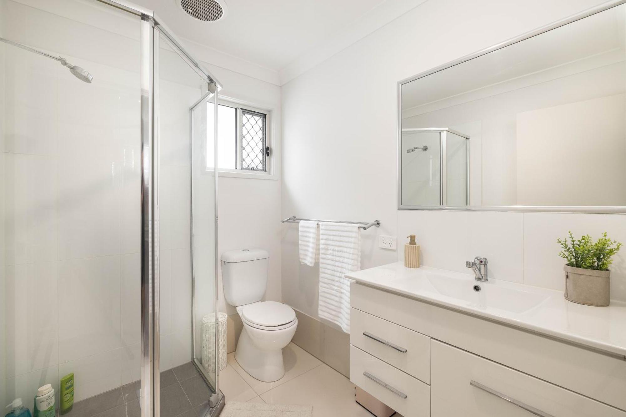 Smart Self Check-in - Freney Park Apartment Brisbane