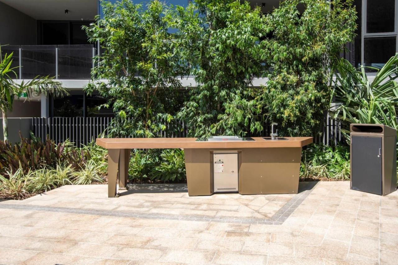 Stylish Decor 2br South Gym Pool Cine Bo12510 Brisbane