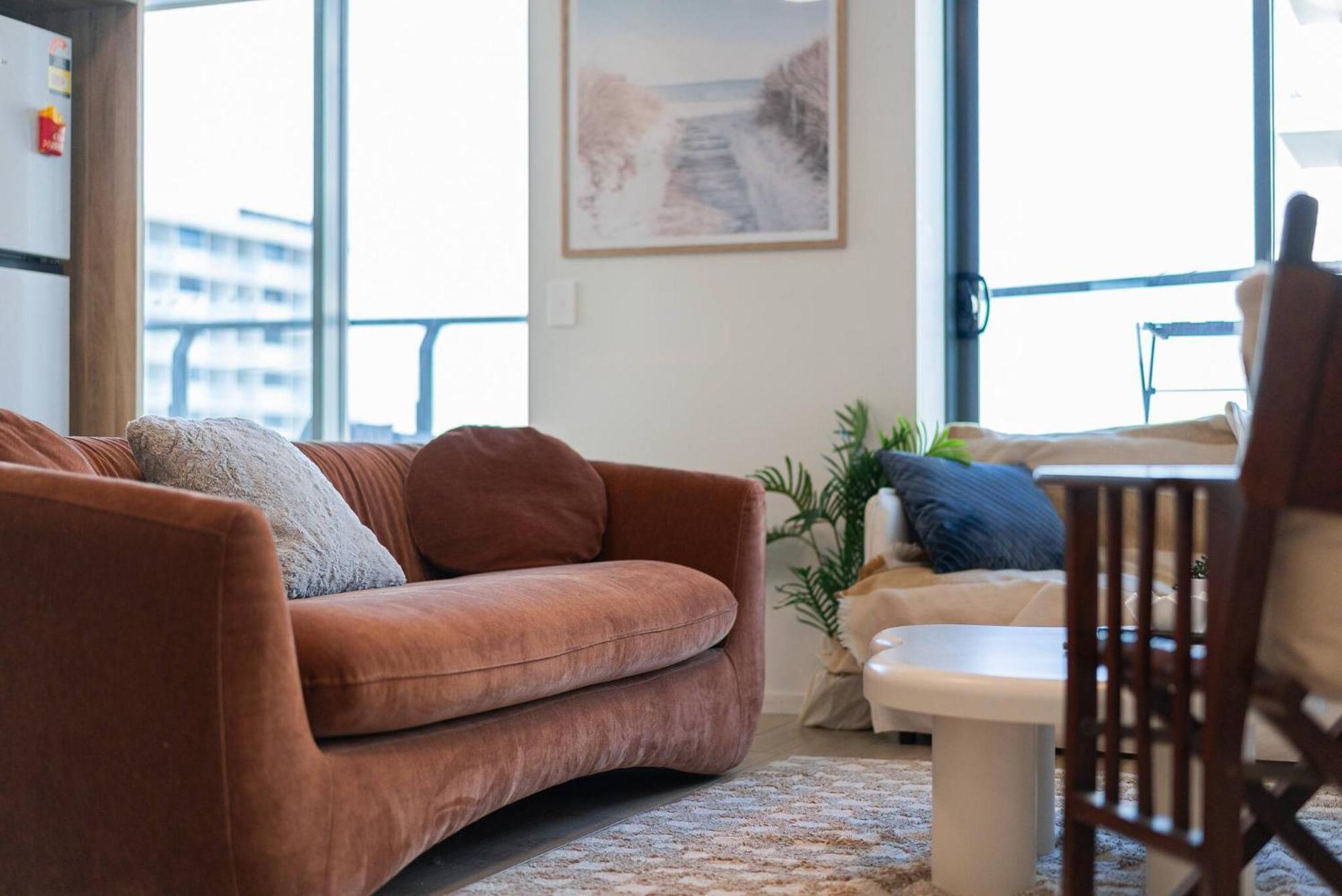 2br In Proximity Hamilton With Carpark Apartment *