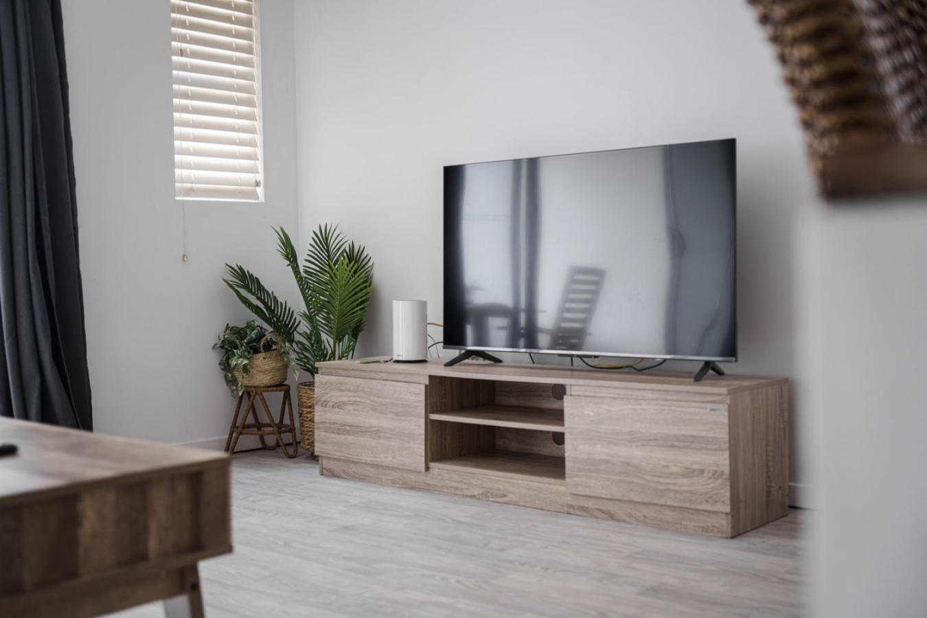 Contemporary 2-bedroom In Sothbank South19 Apartment *