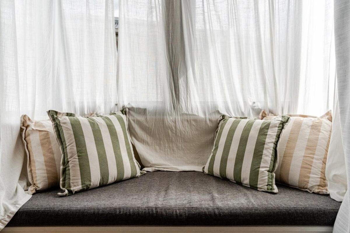 A5q Abnb-style 3br House With Balcony & 2 Free Parking Nr Portside Wharf *