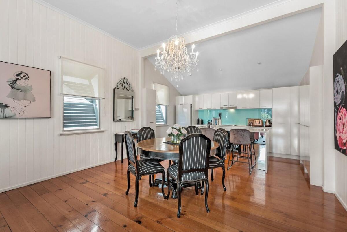 Holiday home Luxe Inner-city With Views - Teneriffe Brisbane