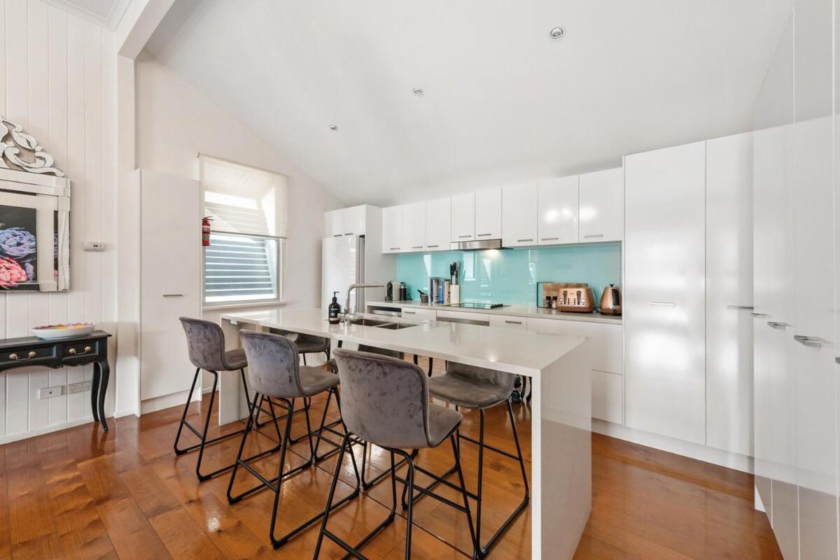 Luxe Inner-city With Views - Teneriffe Brisbane