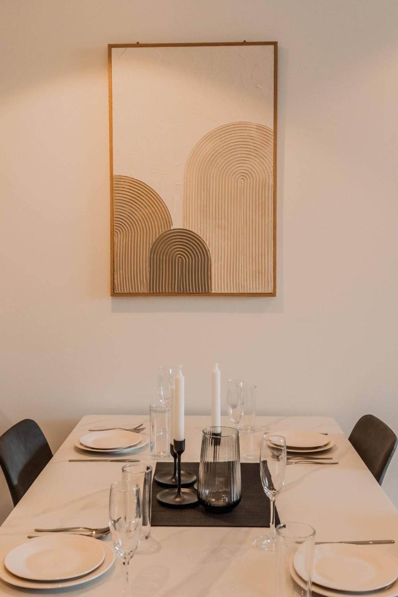 Apartment 2br Queens Wharf Level 27 Sky Deck & River View W Carpark Brisbane