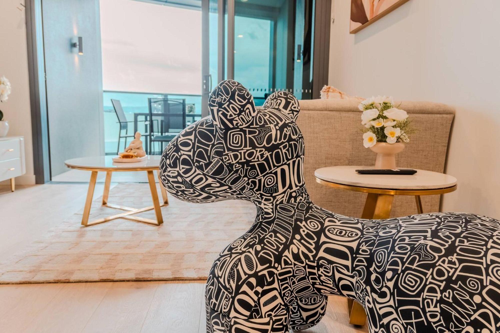 2br Queens Wharf Level 27 Sky Deck & River View W Carpark