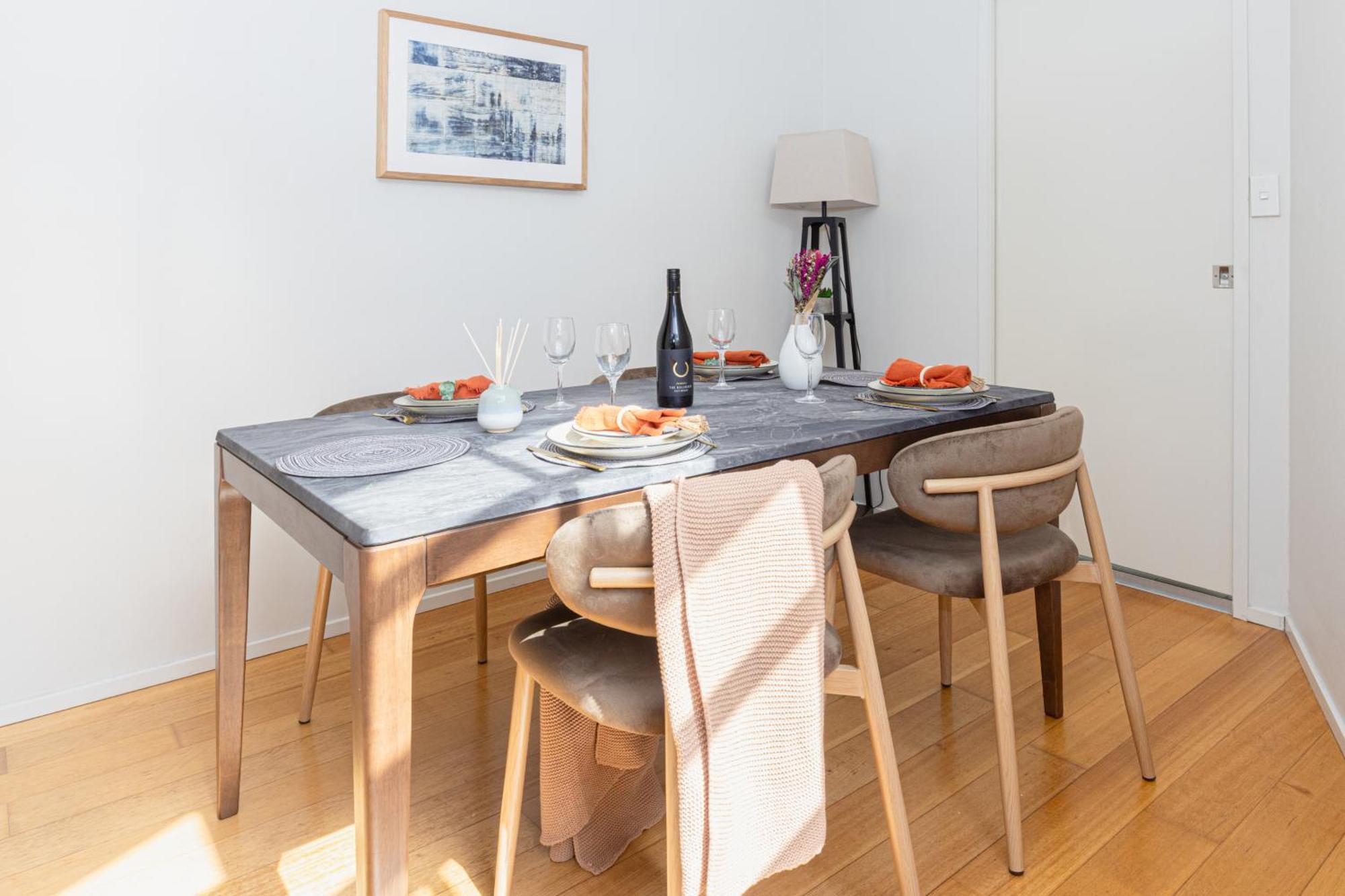 Stylish Heritage 2br Loft Near And River With Pool And Free Parking Apartment Brisbane