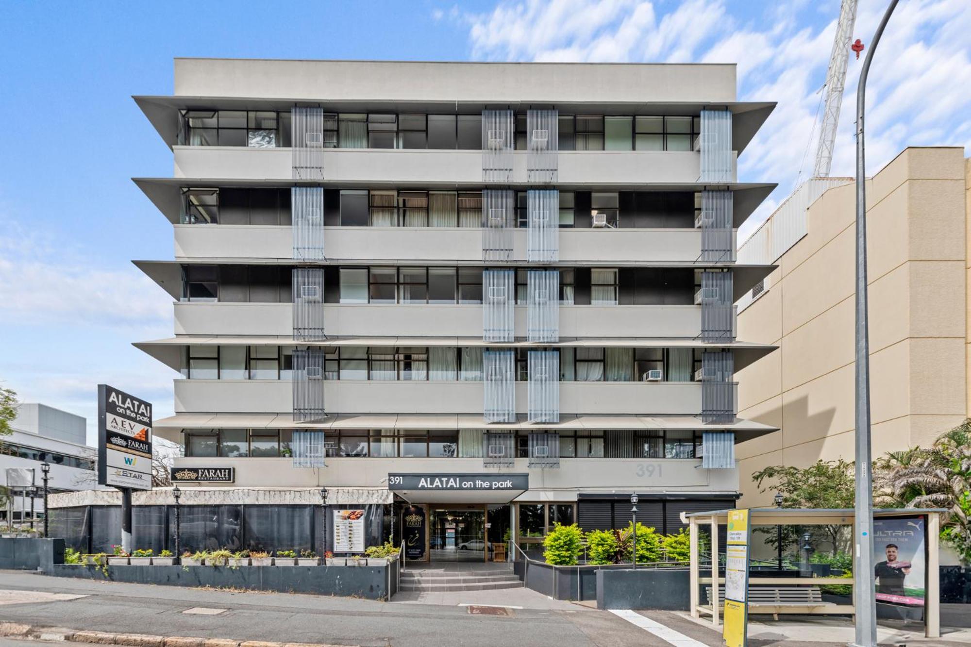 Apartment The Park Mediterranean Spring Hill Brisbane