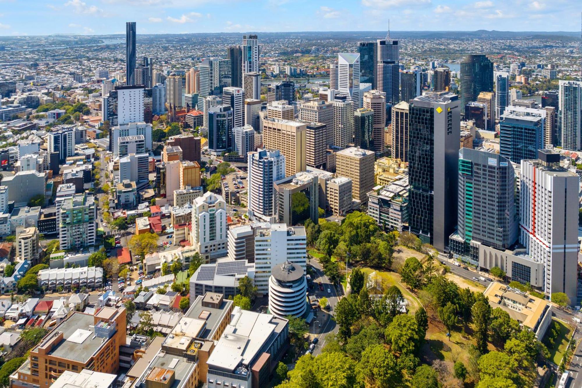 The Park Mediterranean Spring Hill Apartment