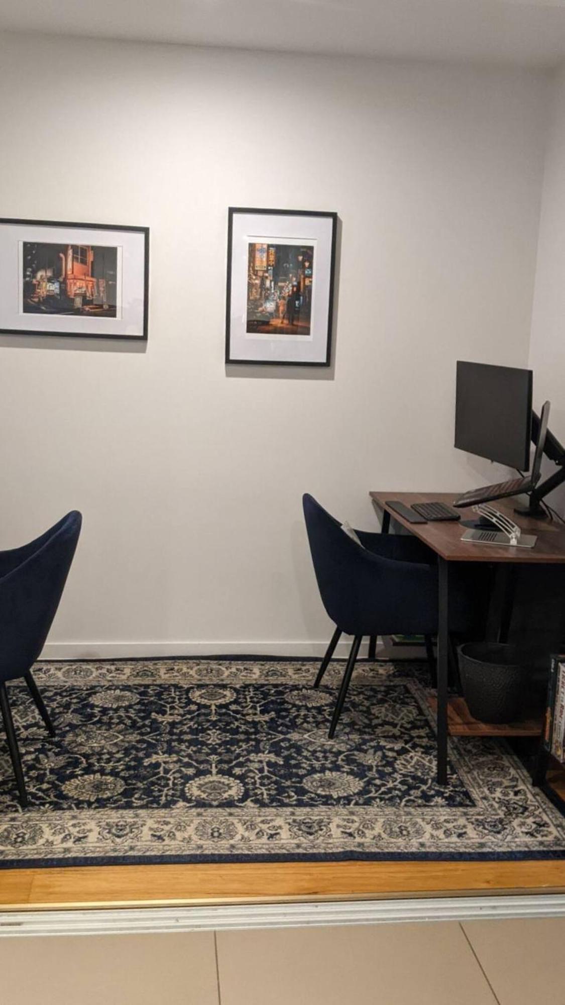 Located Within Walking Distance Of Great Breweries And Restaurants *