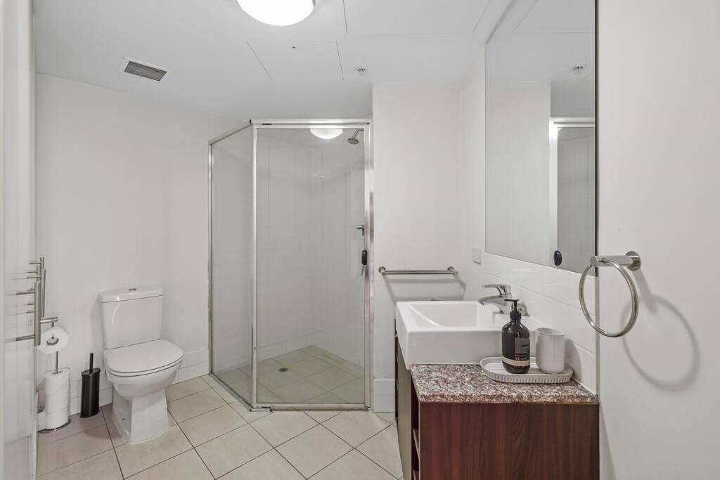 Apartment Inner-city Vibes! 2bed/1bath/1car/pool/balcony~cbd Brisbane