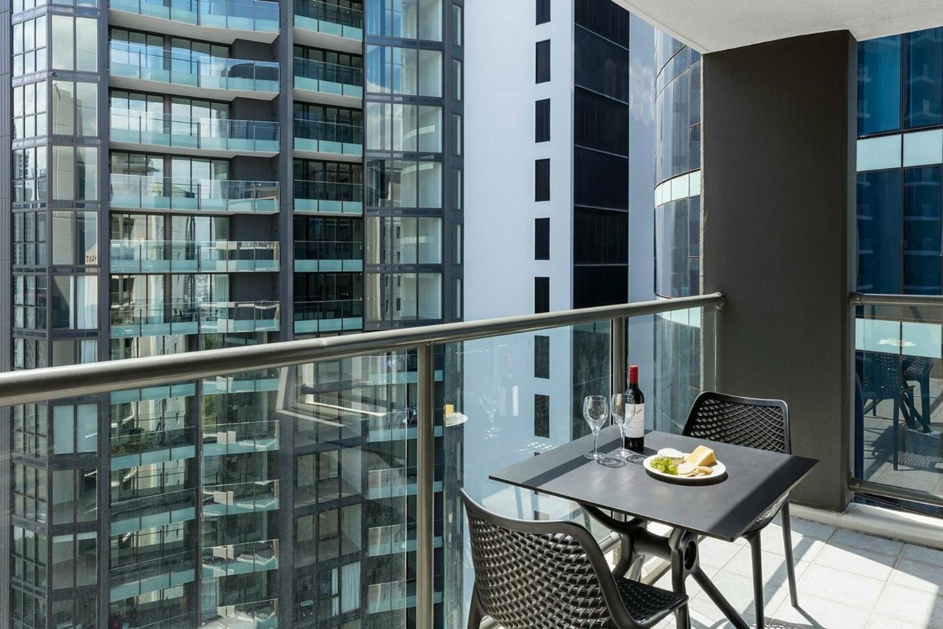 Open 1 Bedroom In Holiday home Brisbane