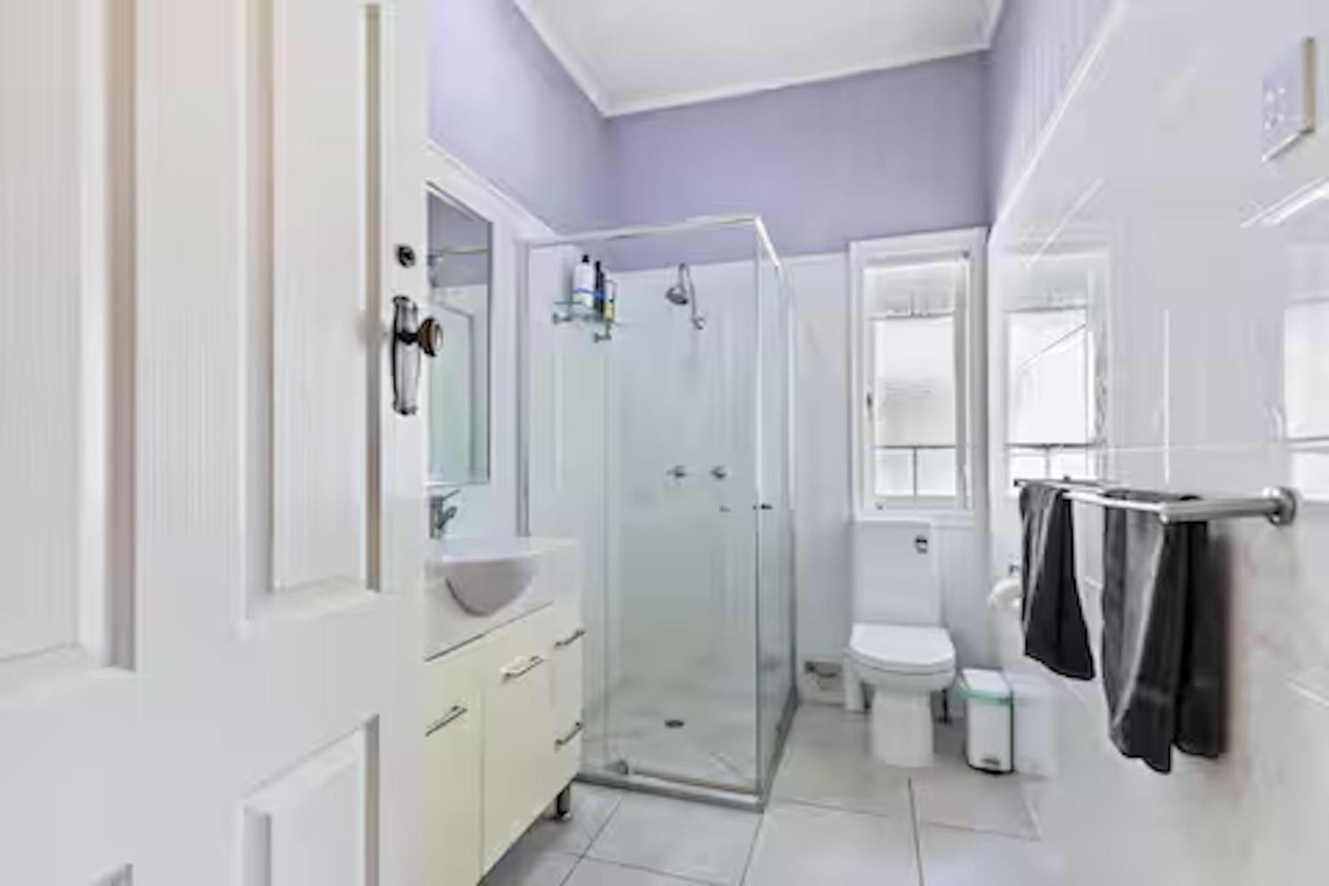 Camphill Retreat - 3bd, 7km To Cbd Holiday home Brisbane