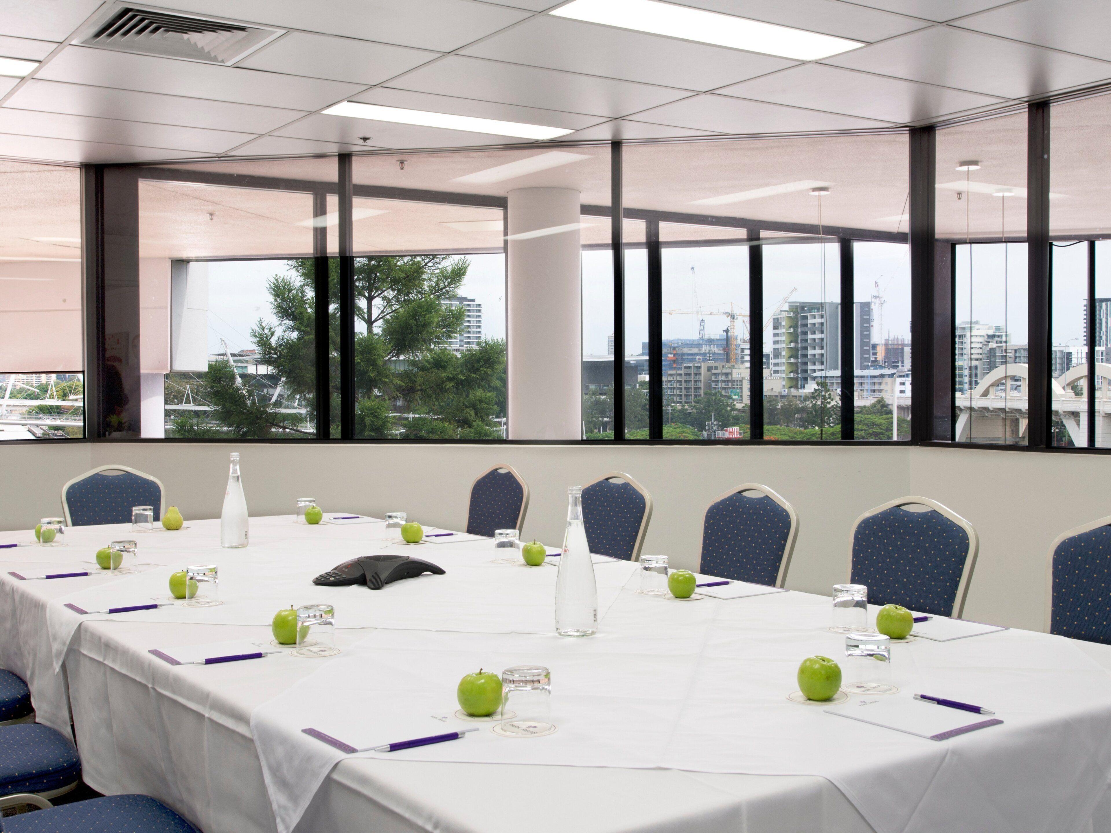 Park Regis North Quay Aparthotel 4*