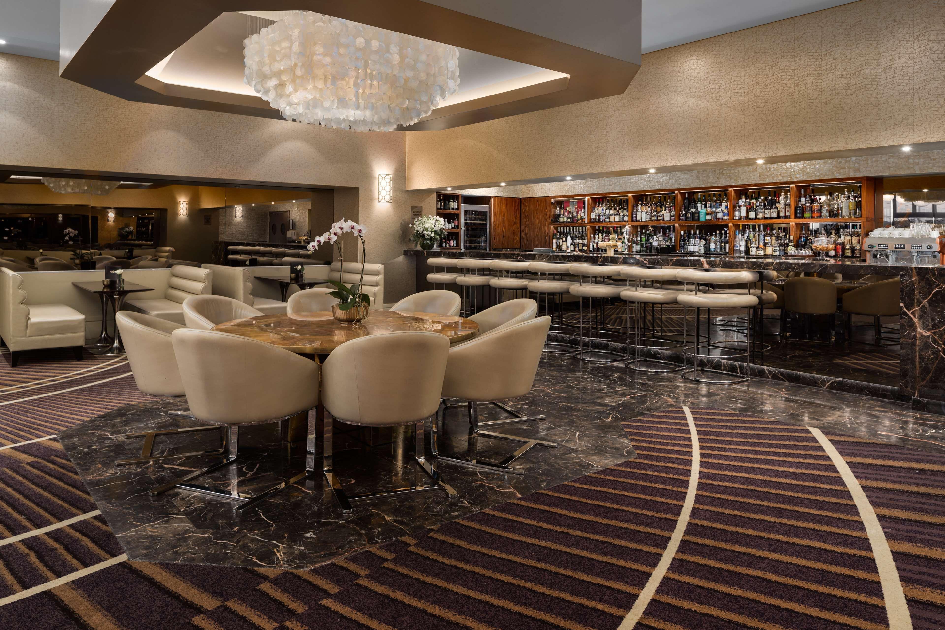 Rydges South Bank 4*