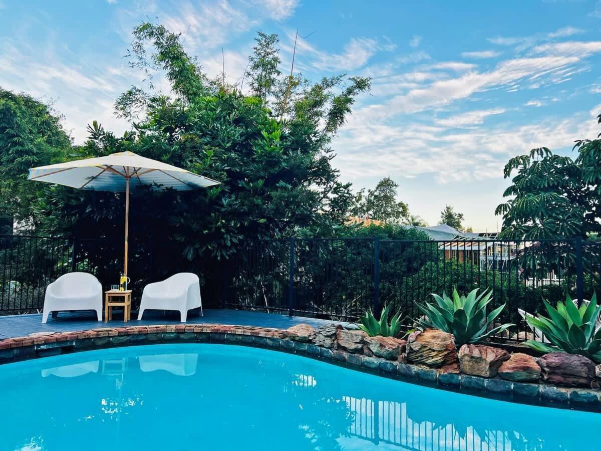 Chic Paddo Pool Fire Pets Brisbane