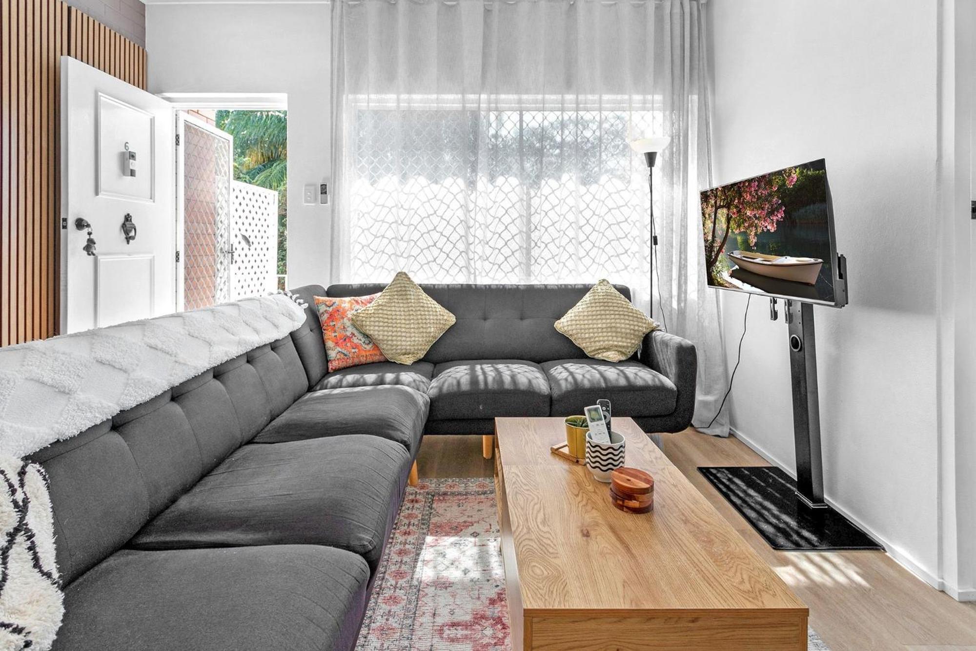 Charming 2-bed Near River & * Brisbane