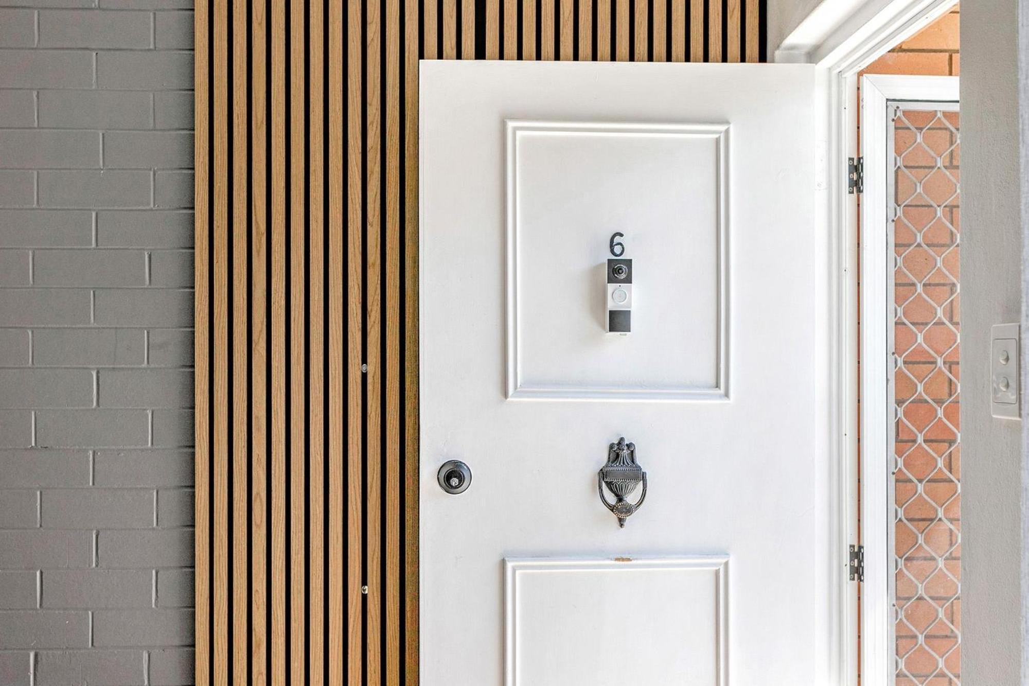 Charming 2-bed Near River &