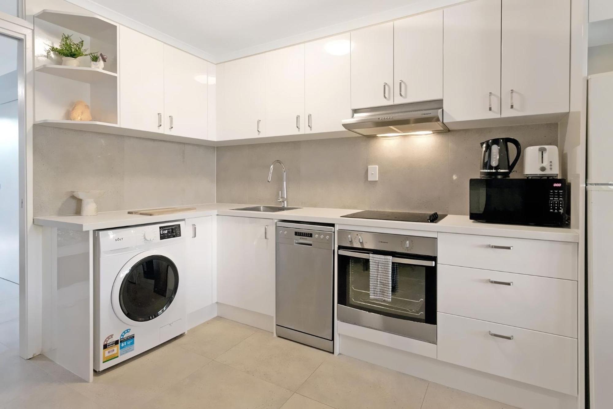 Comfortable 1br Near Uq, River Walks & Pool Apartment *