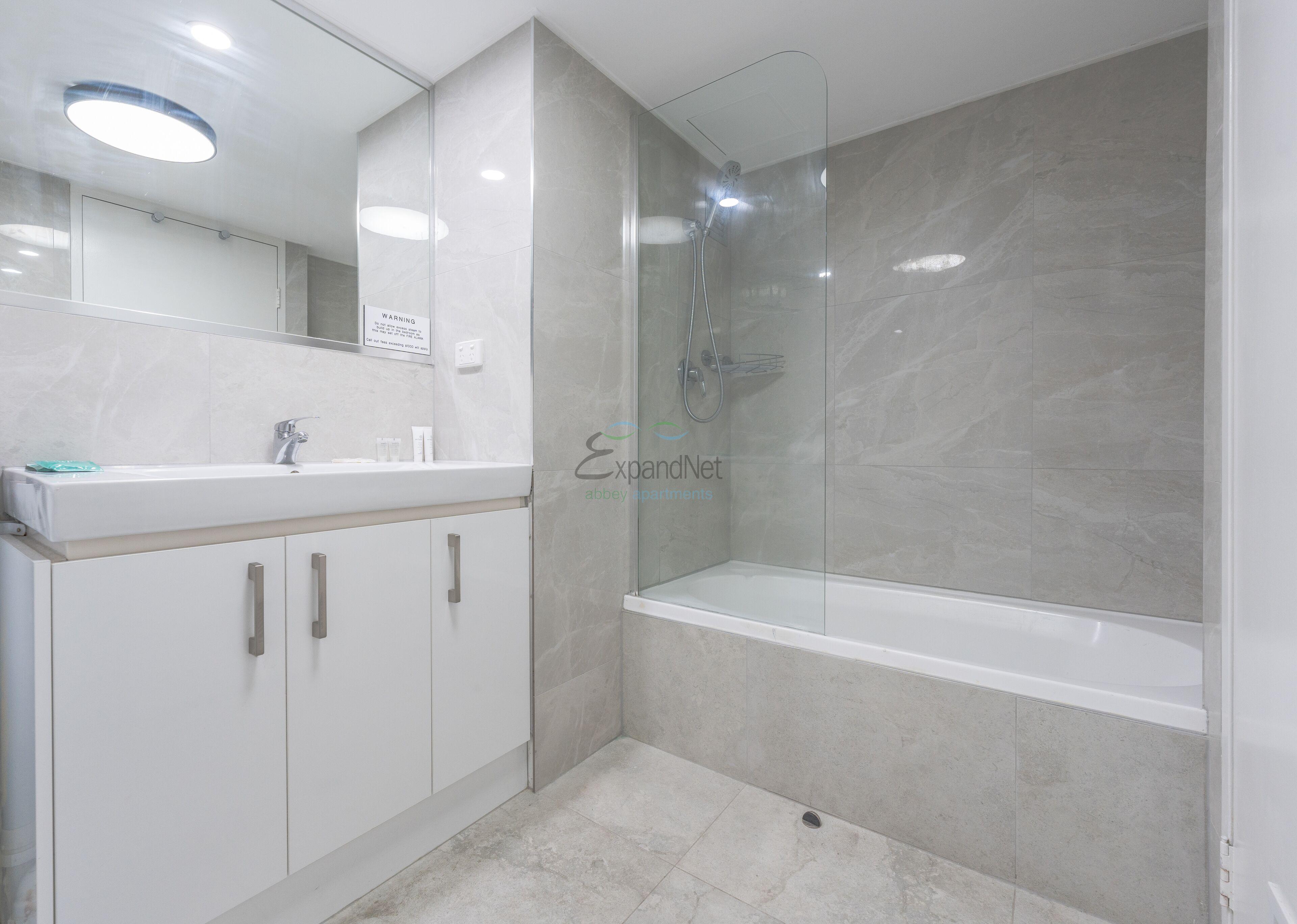 Abbey On Roma & Aparthotel