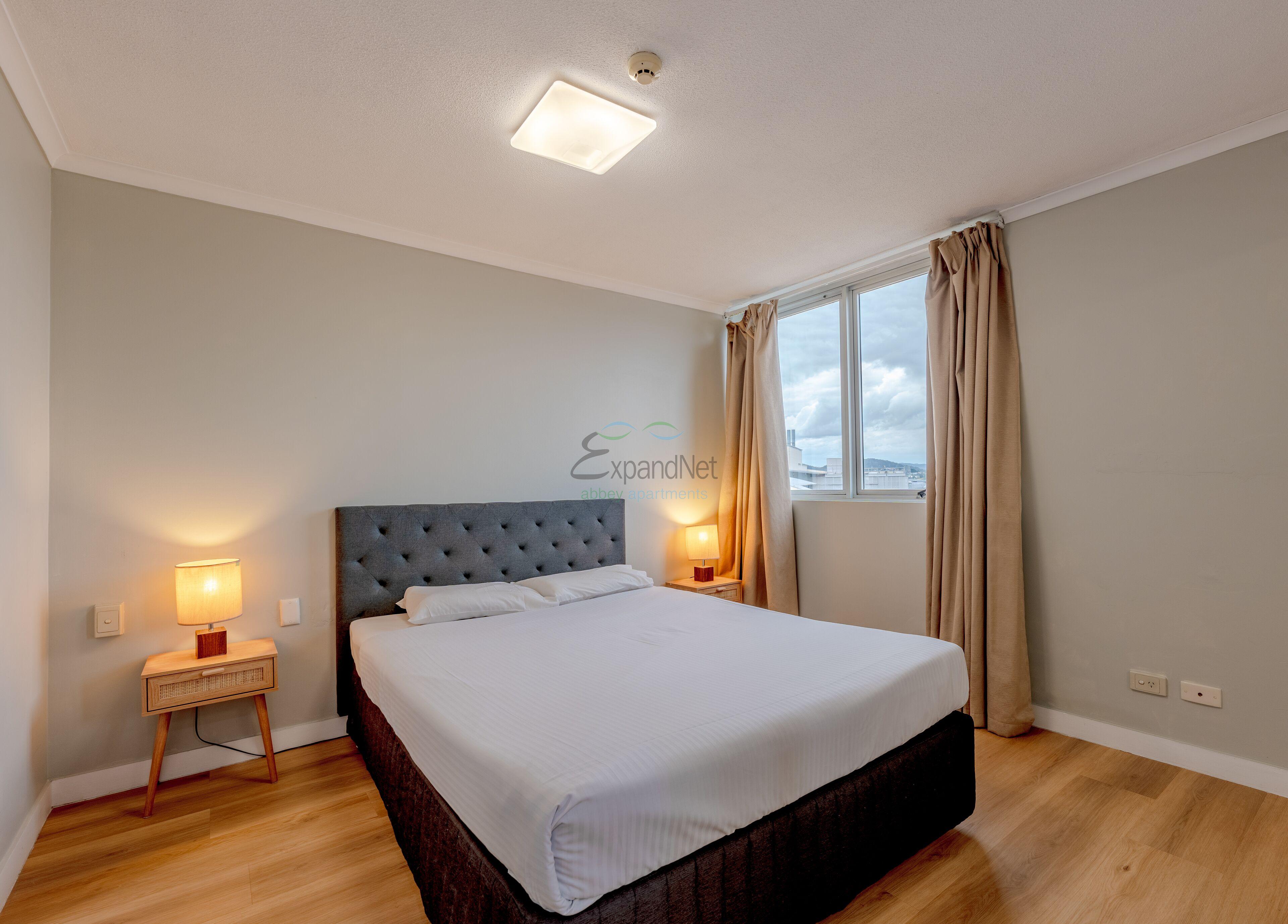 Aparthotel Abbey On Roma & 4*