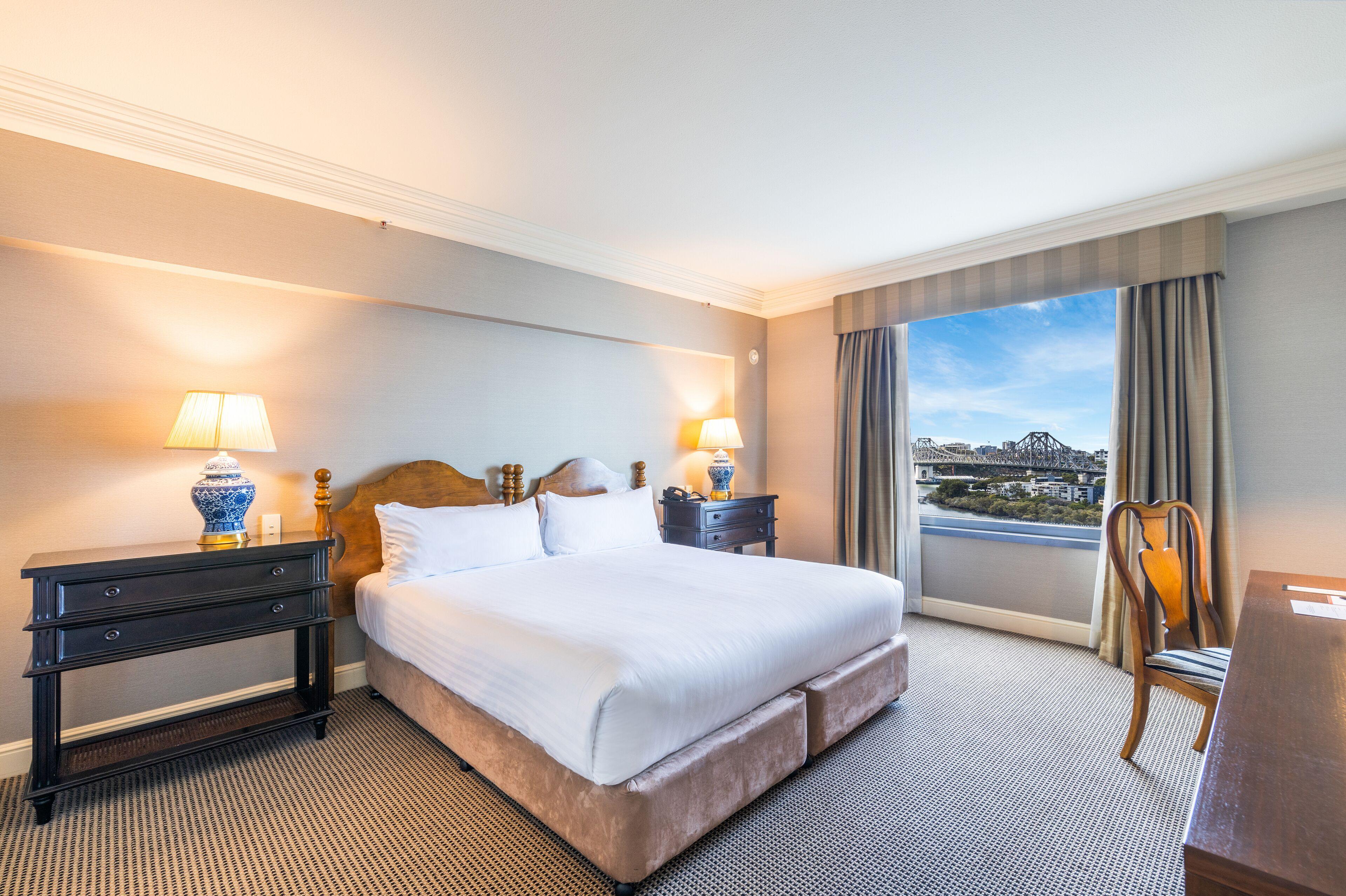 Stamford Plaza Hotel 5*