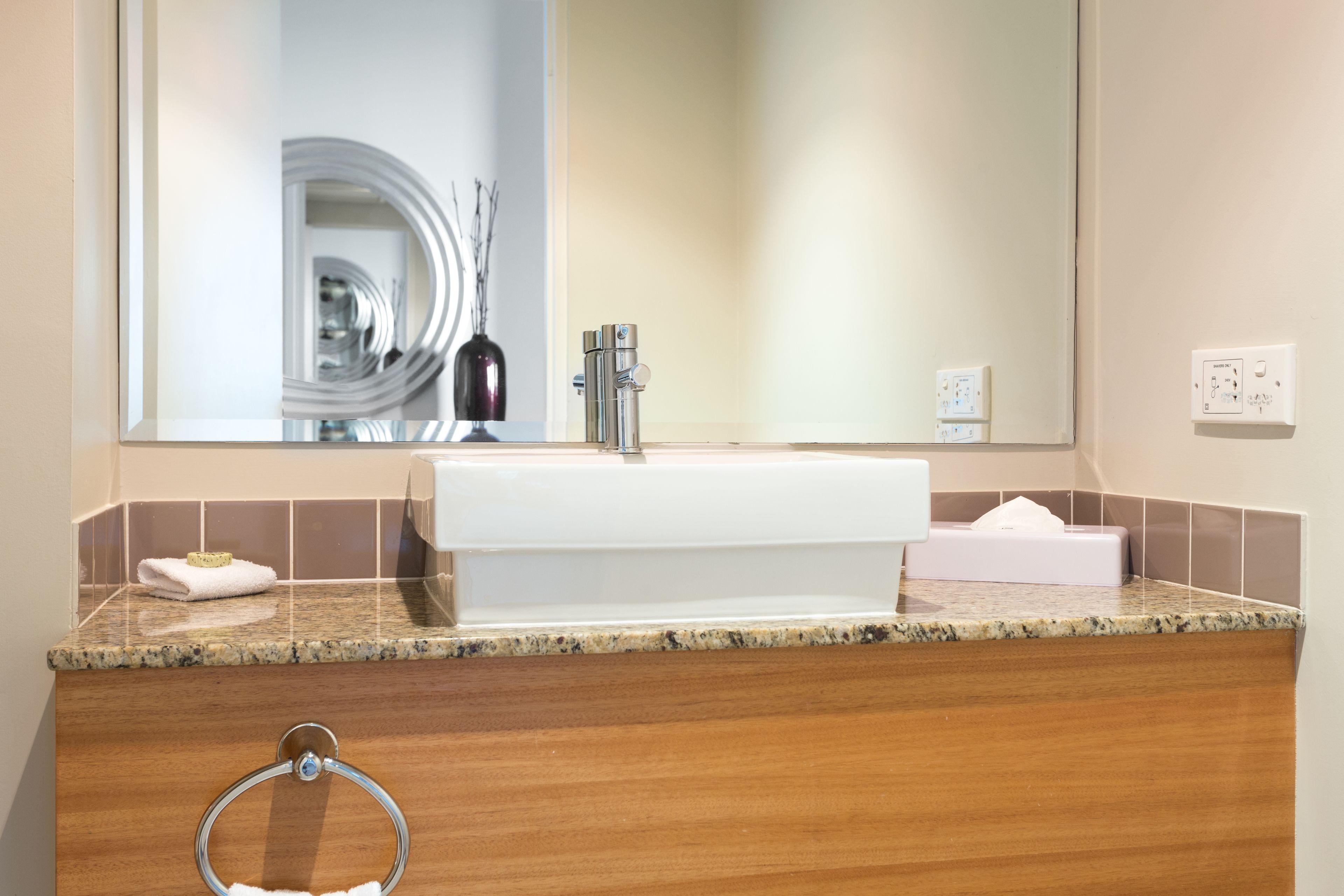 Royal On The Park 5*