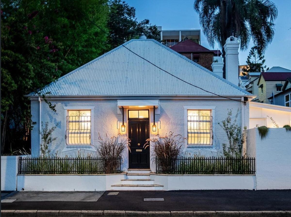 Luxury Historic Landmark Holdgates Holiday home *