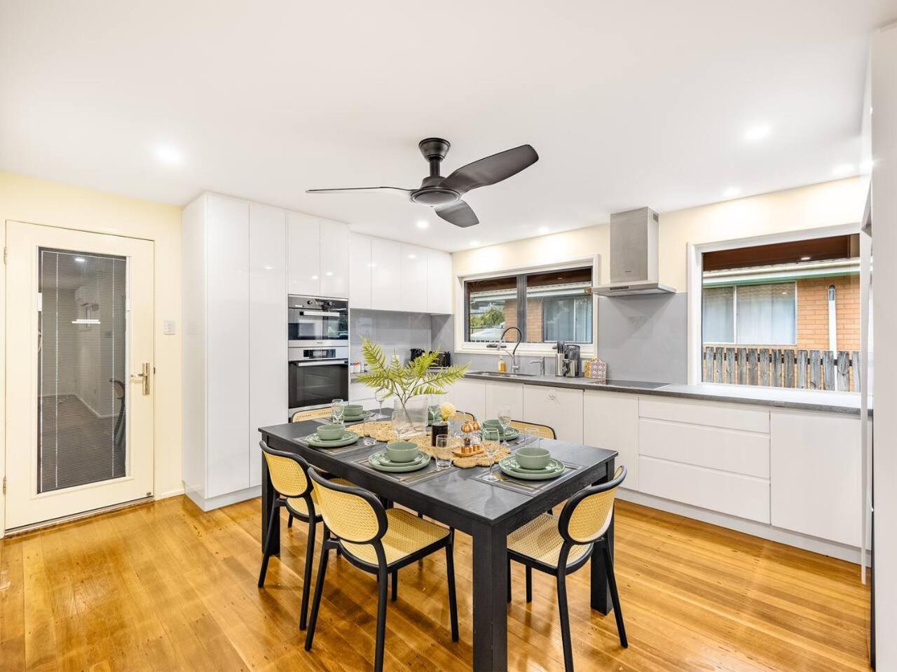 Spacious Comfort For Families Eat Explore Holiday home Brisbane