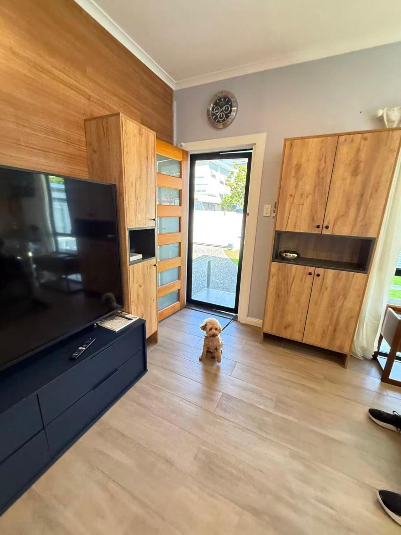 Cozy House Cannon Hill , 3 Bed, And Just 13 Mins From Airport And 15 Mins From Cbd Holiday home *