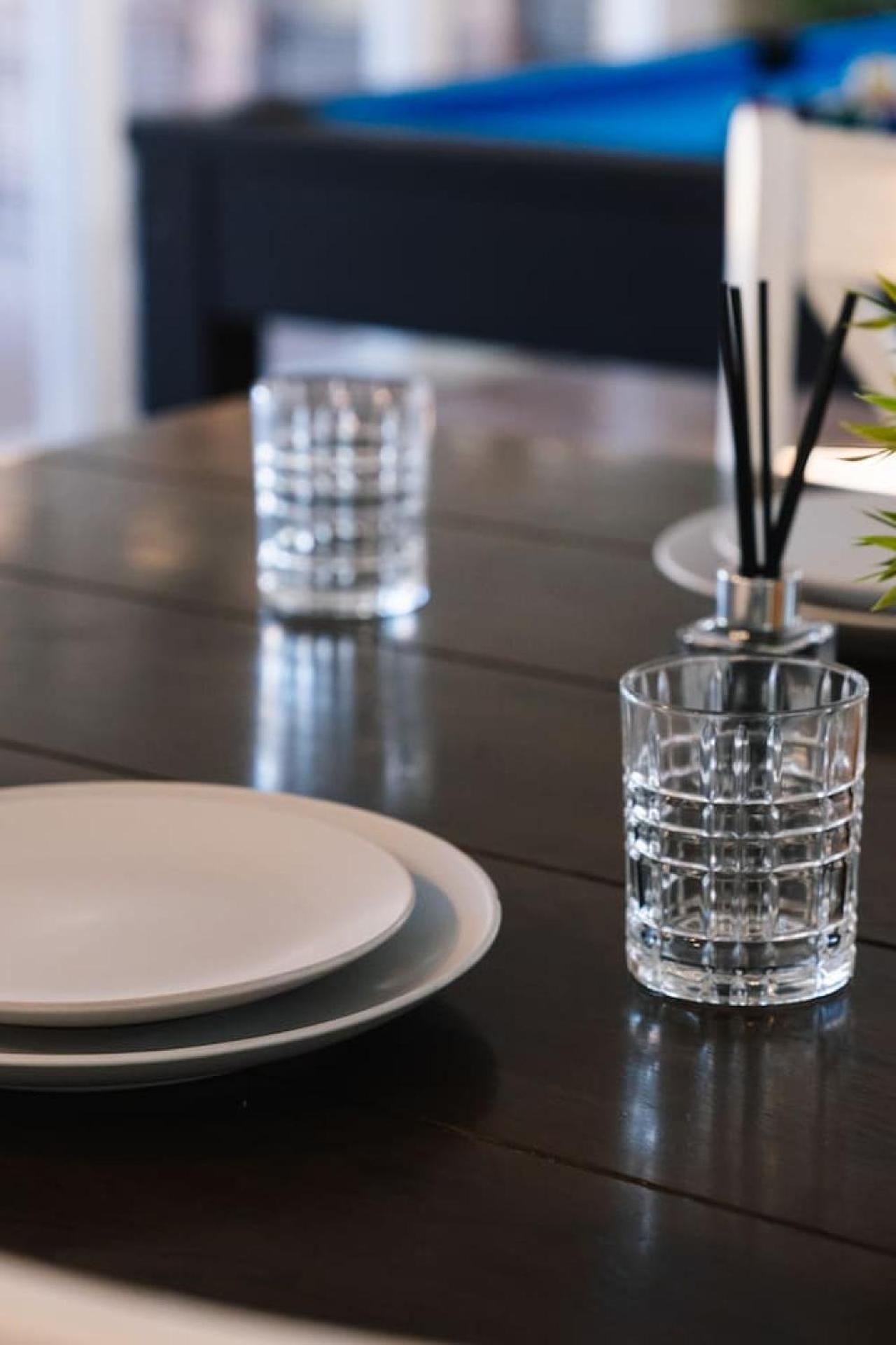 Sunny 4br With Pool In Prime Location Holiday home