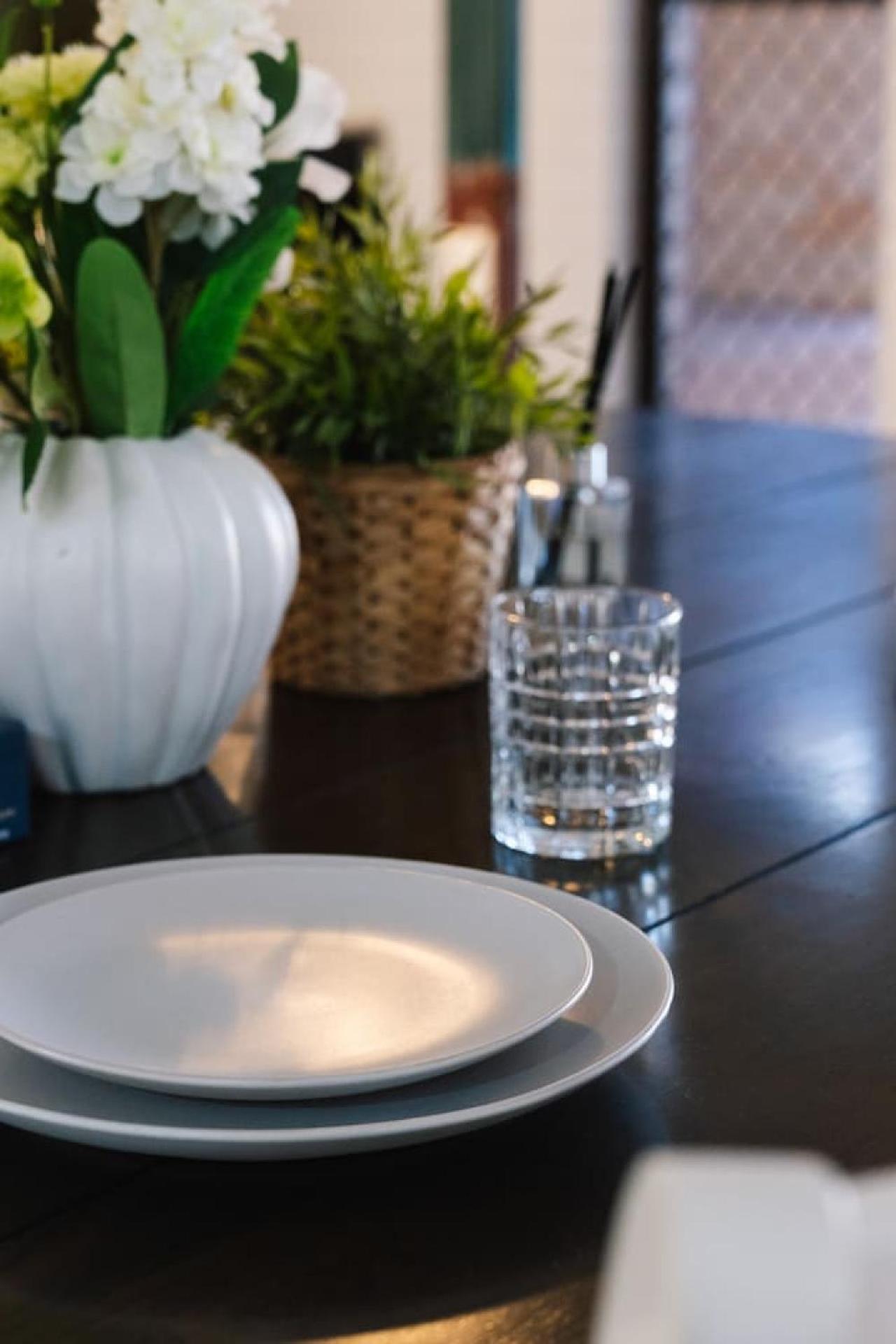 Holiday home Sunny 4br With Pool In Prime Location *