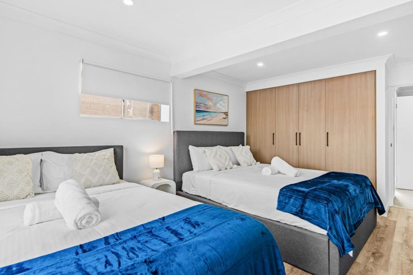 Spacious Twin Q Beds Sleep 4 Budget Friendly