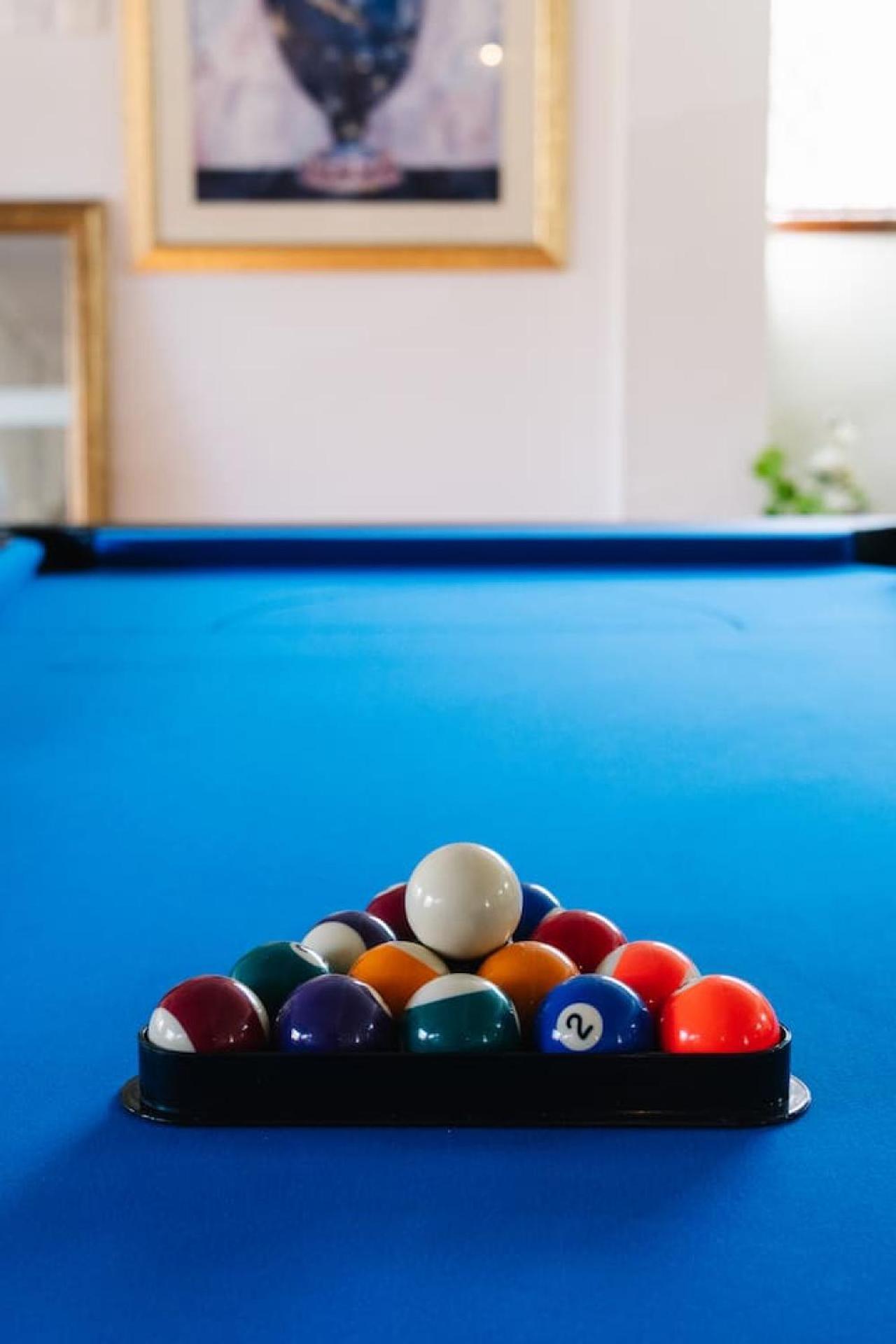 Holiday home Sunny 4br With Pool In Prime Location *